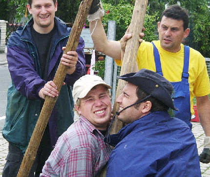 tl_files/Hauptverein/webseitenbilder/veranstaltungen/Maibaum2006.jpg